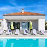 Aria Villa Pula
